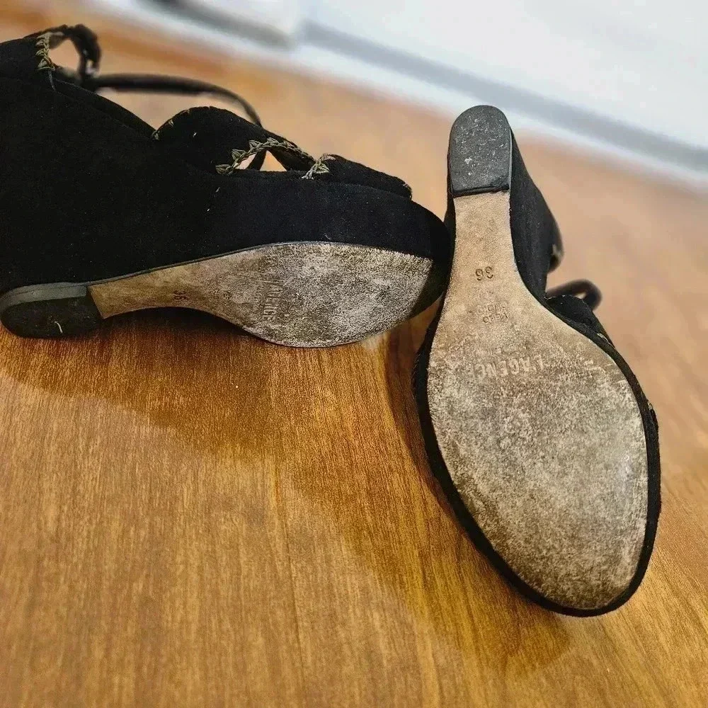 L'agence Suede Wedges